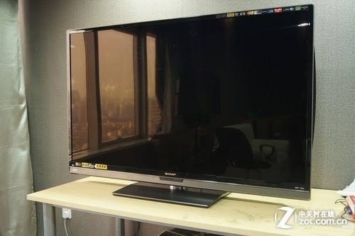 促销期有限 夏普60吋液晶电视17499元