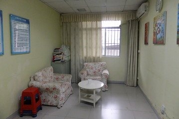 富士康深圳園區工人的真實生活(組圖)