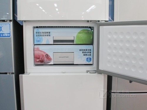多功能保鲜盒 西门子三开门冰箱7098元 
