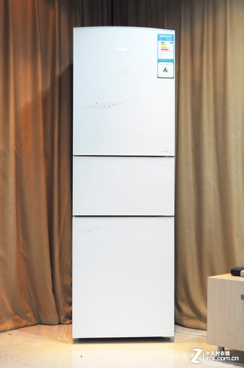 全风冷无霜 美菱三开门冰箱售价4999元