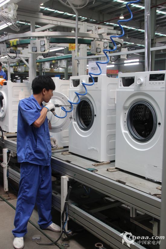 TCL冰洗产业园滚筒洗衣机生产线