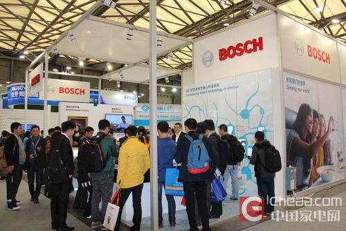 Bosch Sensortec展台前人头攒动