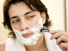做一个魅力男人 从每天早晨的剃须开始 
