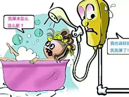 给热水器洗个澡 你家的热水器究竟有多脏?