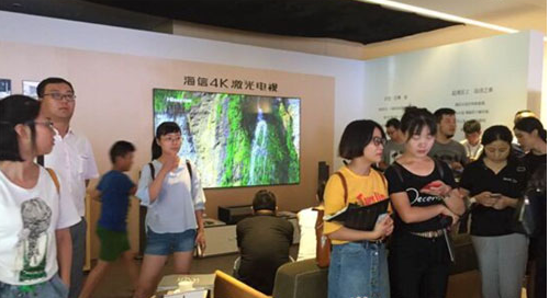 激光电视阵营不断扩大 拥有它不再是梦想