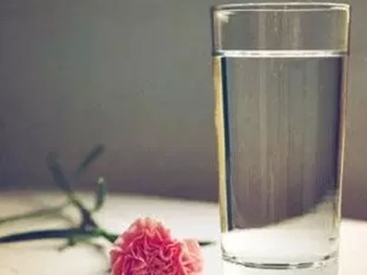 别再问净水器哪个牌子好了 通过四步来判断