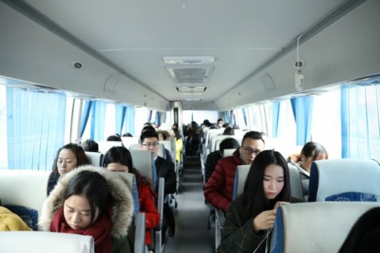 C:\Users\Administrator\Desktop\无霾巴士全国7城推广照片\杭州\杭州8.jpg