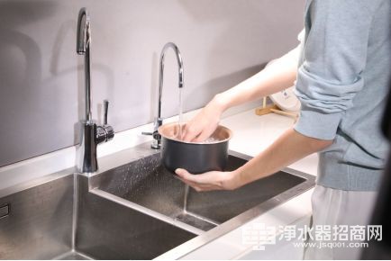 净水器
