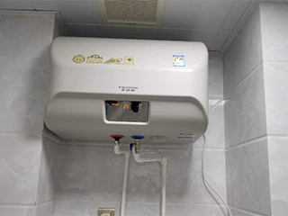 指南：选购热水器先决定浴室里热水器安装位置