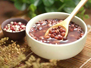 夏季湿气重，今天你喝红豆薏米水了吗？