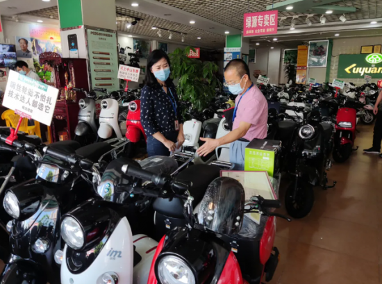 广东省中山市市场监管局开展“头盔风暴”专项行动
