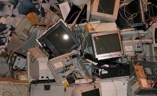 全球电子垃圾总量高达5700万吨，重量超过长城！