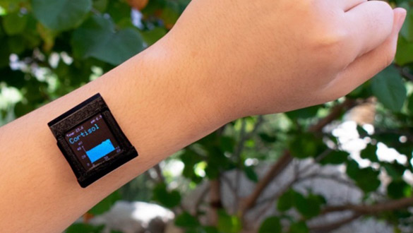 研究人員開發智能手表原型 可通過分析汗液來警告壓力增大