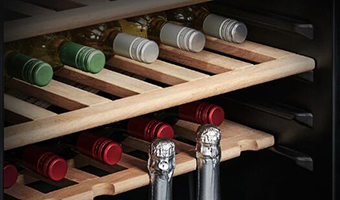 西门子家电推出首款窖藏式酒柜 把每一瓶红酒当做珠宝般细心呵护