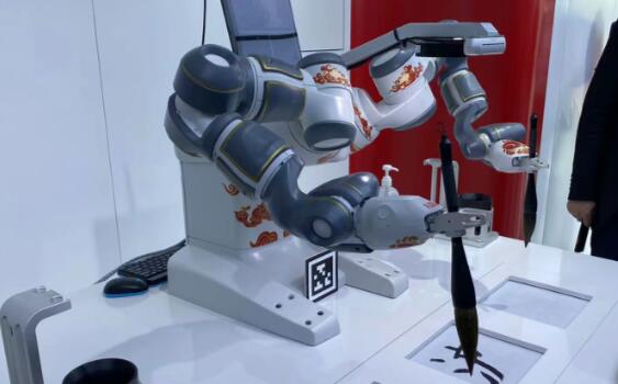 投资11亿的机器人工厂落户上海，预计2025年中国机器人密度将翻倍