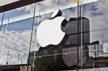 蘋果獲得折疊屏技術專利：明年或率先試水iPad