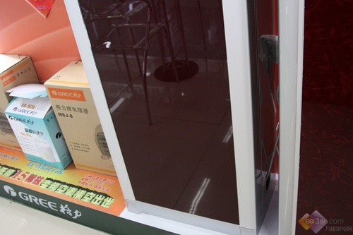 格力空调开25度制热20分钟左右自动关机 制热