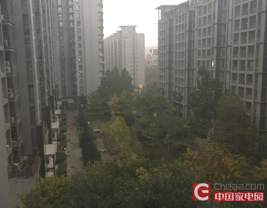 雾霾来了之后变这样