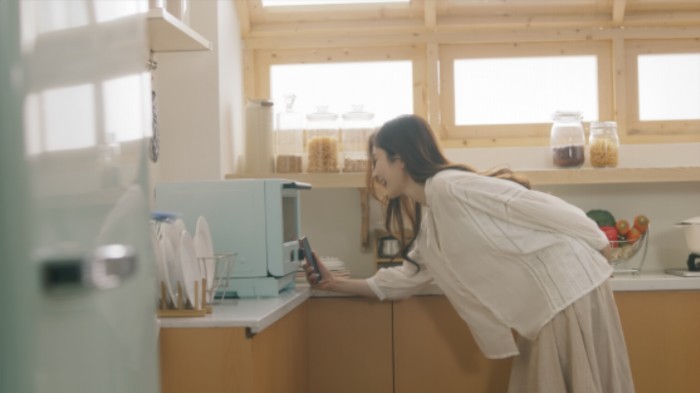 家电让家更温暖 美的微蒸烤让全家大饱口福