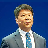 华为 郭平