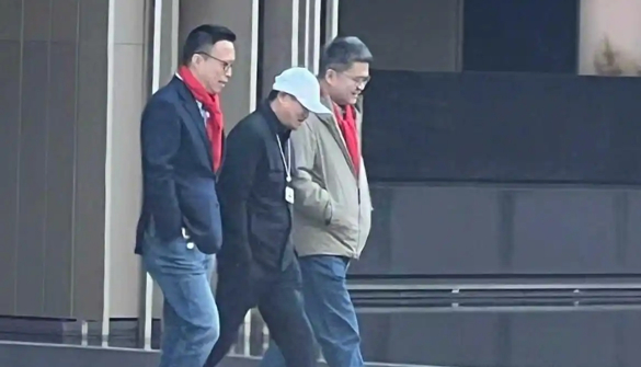 马云现身蚂蚁园区，要亲自下场参与AI大战?