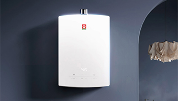 智控恒温，静享热浴丨樱花燃气热水器E508A以细腻用心的温情守护，让冬日家居空间充盈惬意与舒适