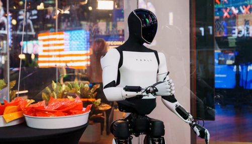 AI还能这么玩？特斯拉、影石Insta360都来AWE新国际展区了！更多“新奇特”产品提前看