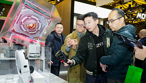 萤石Stella星辰系列震撼发布！全球首创双擎双热活水洗地 解锁AI清洁新高度