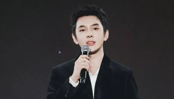 李佳琦宣布将短暂退出直播：没有休息，去做新尝试