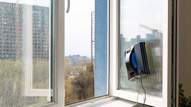 成交涨 70%、租赁翻 3 倍,科沃斯窗宝引领擦窗机器人行业进入狂飙发展期